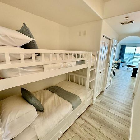 Balcony King Suite - Lake & Pool View أورلاندو المظهر الخارجي الصورة