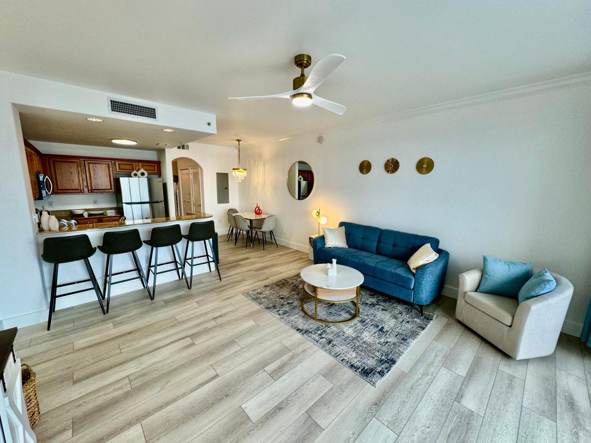 Balcony King Suite - Lake & Pool View أورلاندو المظهر الخارجي الصورة