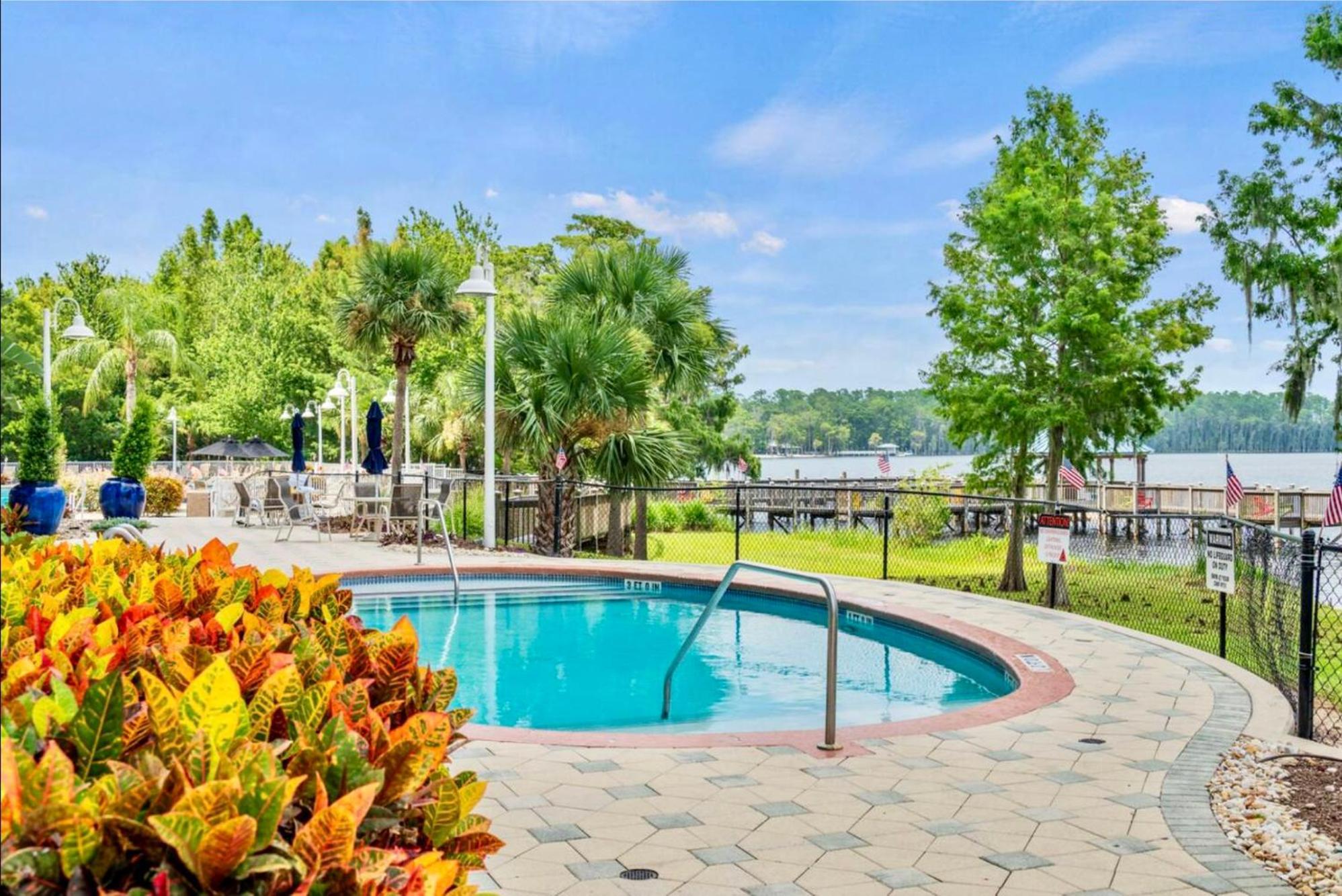 Balcony King Suite - Lake & Pool View أورلاندو المظهر الخارجي الصورة